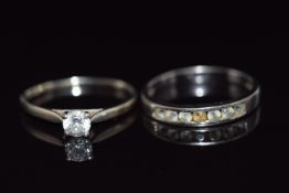 Two 9ct white gold rings set with cubic zirconia, 3.1g, sizes M and O/P
