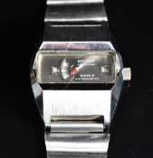 Saytoko Grand Luxe gentleman's digital jump hour wristwatch with date aperture, red and white centre