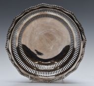 Elkington & Co Ltd Edward VII hallmarked silver pedestal bowl with pierced decoration and