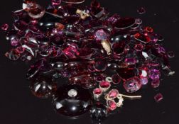 A collection of garnet cabochons, 43g