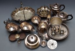 Silver plated ware including galleried tray, salver, diameter 30.5cm, and ice bucket