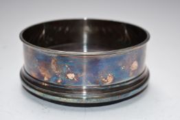 Feature hallmarked silver wine coaster, Birmingham 1991, maker Argyll Silver, diameter 13cm