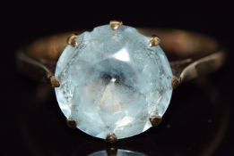 A 9ct gold ring set with a round cut paste, 2.4g, size N