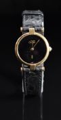 Must de Cartier Vermeil silver gilt ladies wristwatch with gold hands, black dial, sapphire set