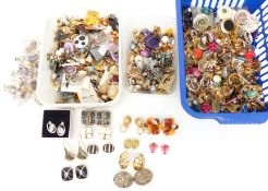 A collection of vintage earrings including Grosse, etc