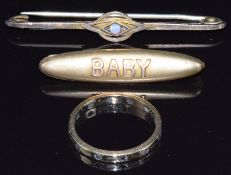 A 9ct gold ring, 9ct gold 'Baby' brooch and a 9ct gold brooch set with an opal, 4g