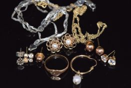 A 9ct gold chain, 9ct white gold bracelet, 9ct gold ring, and 9ct gold earrings, 6.6g