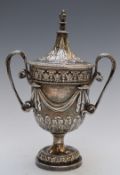 Edward VII hallmarked silver twin handled covered trophy cup or urn with acanthus leaf decoration