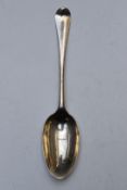 George II bottom hallmarked silver Hanoverian pattern table spoon with shell back, London 1747,