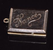 A 9ct rose gold locket, Birmingham 1902, 4g