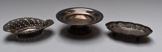 Hallmarked silver pedestal bowl, diameter 13cm, hallmarked silver bon bon dish with pierced and
