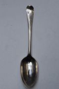 George III bottom hallmarked silver Hanoverian pattern table spoon with shell back, London 1765,