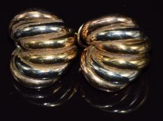A pair of 9ct gold bi-coloured earrings, 6.7g