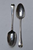 Pair of George III bottom hallmarked silver Hanoverian pattern table spoons with shell back