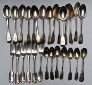 19thC Harlequin canteen of fiddle pattern hallmarked silver cutlery comprising fifteen dessert