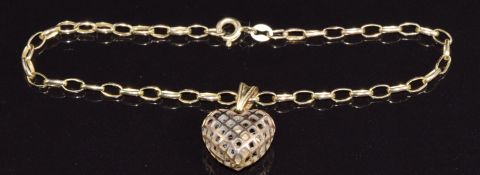 A 9ct gold bracelet and 9ct gold heart pendant/ charm, 1.8g