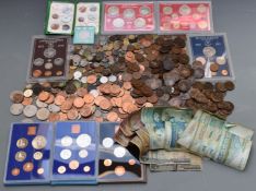 Sundry UK and overseas coinage and banknotes, George III onwards, some coin sets, modern crowns etc