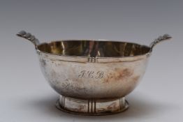 Robert Edgar Stone hallmarked silver Art Deco / Arts and Crafts hammered pedestal porringer or