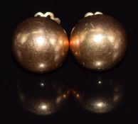 A pair of 18k gold earrings, 3.4g