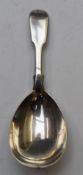 Victorian hallmarked silver tea caddy spoon, London 1841, maker William Eaton, length 10cm, weight