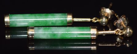 A pair of 9ct gold earrings set with jadeite, 3.4cm