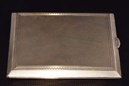 A 9ct gold engine turned cigarette case by Goldsmiths & Silversmiths Company, Regent Street, 116.9g