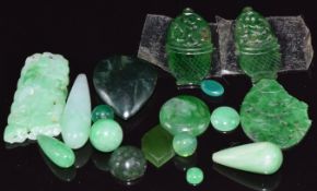 Two jade cabochons, nephrite jade heart, two jade carvings, etc