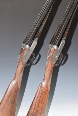 Auction of ceramics, glass, medals, militaria, guns, weapons, taxidermy & sporting