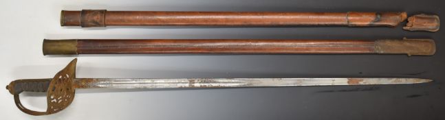 British 1895 pattern officer's sword with VR cypher to guard, Hanes & Co makers, 82cm blade with