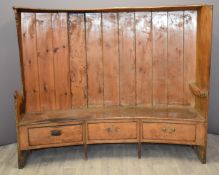 18th/19thC elm and pine curved three drawer settle with single plank elm seat, curved elm partial