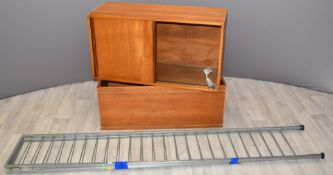 Retro / mid century Ladderax components, to include book case with glass shelf, sliding cupboard