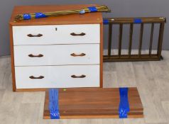 Retro / mid century Ladderax components, to include three drawer unit, three shelves, four