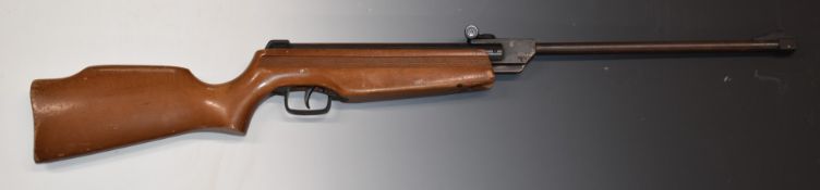 Gamo Cadet .177 air rifle with semi-pistol grip and adjustable sights, serial number 064532.