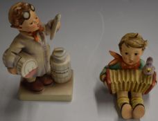 Hummel Goebel figures 'Little Pharmacist' 04 1955, 14cm and 'Lets Sing' 110/1 1939