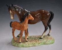 Beswick mare and foal on base, H19cm