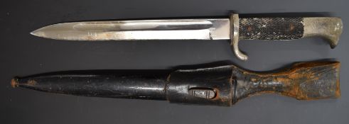 German WW2 KS98 dress bayonet with WKC makers to ricasso, 24cm fullered blade, scabbard and frog