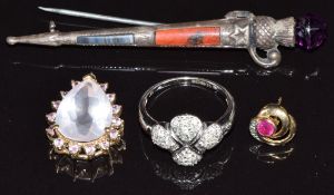 9ct gold pendant set with morganite (4g), 9ct white gold ring set with diamonds (3g) and a kilt