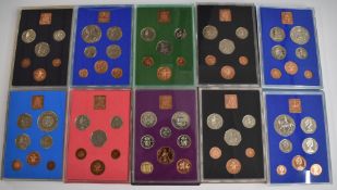 Ten Royal Mint Brilliant Uncirculated UK coin sets, comprising 1970-1978 (3 x 1977 sets)