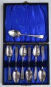 Six cased Georgian hallmarked silver teaspoons with bright cut decoration, London 1800 and London