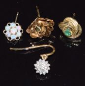 Four 9ct gold earrings, 1.9g
