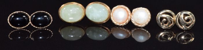 Four pairs of 9ct gold earrings, 3.6g