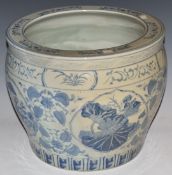 Chinese blue and white jardinière, H26 x D31cm