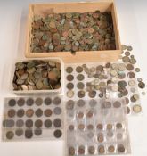 Approximately 320g of mixed silver coinage, together with a large quantity of sundry UK coins