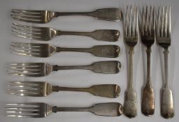 Nine Victorian hallmarked silver fiddle pattern table forks, longest 21cm, weight 672g