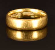 A 22ct gold wedding band/ ring, size K/L, 6g