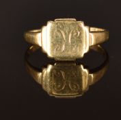 A 9ct gold signet ring, size K, 2g