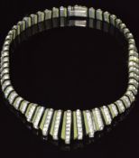 Art Deco green and black Bakelite necklace set with paste