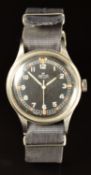 Smiths De Luxe military style gentleman's wristwatch with luminous hands, white Arabic numerals,