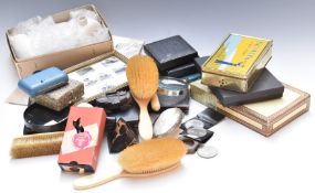 Collectables to include brushes, drawing instruments, medical interest medals, Victorian and later