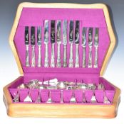 Six place setting canteen of King's pattern cutlery, case W45cm